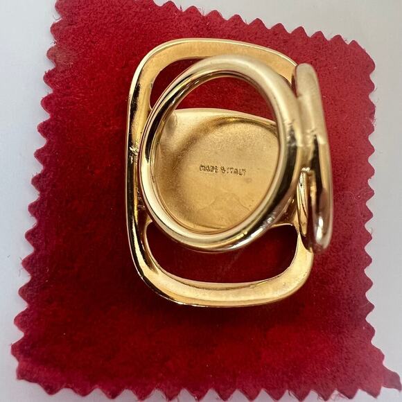 Salvatore Ferragamo Iconic Vara Gold Tone Scarf Ring MINT - Picture 4 of 5